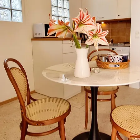 Hana Apartment *